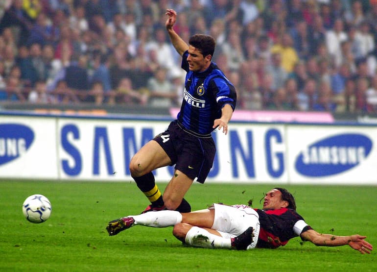 Il marchio di fabbrica di Paolo Maldini!