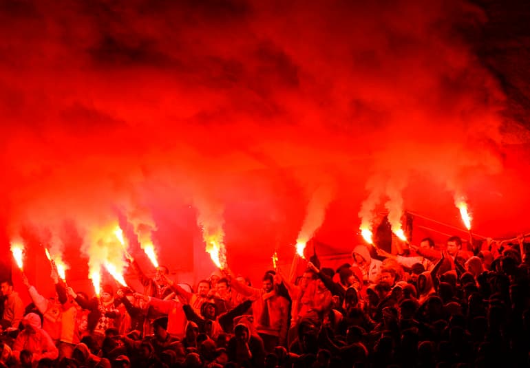 Lo spettacolo dei tifosi turchi!