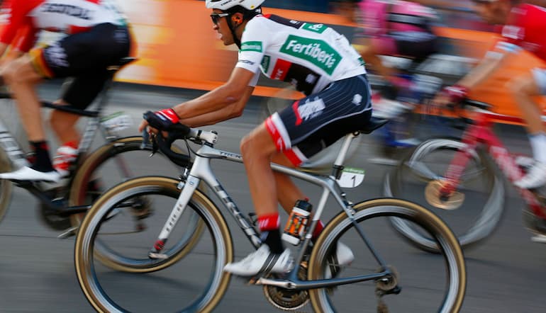 La pedalata inconfondibile di Alberto Contador!