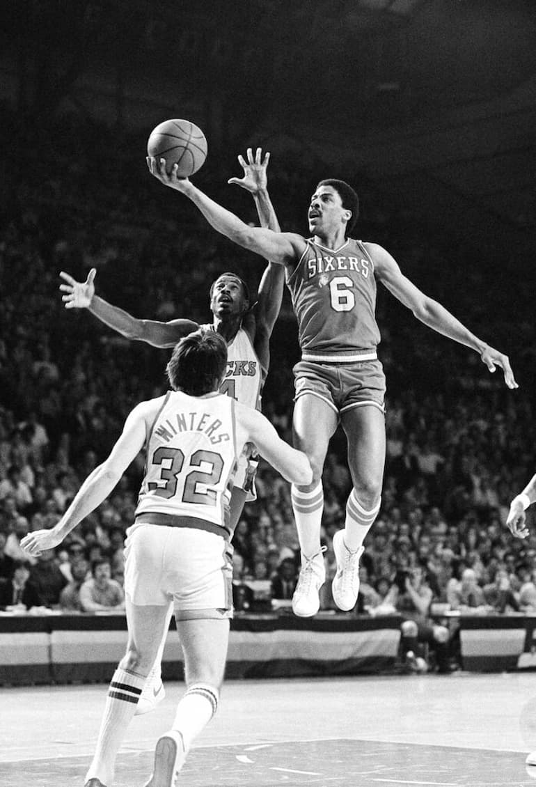 Doctor J con la canotta di Phila!