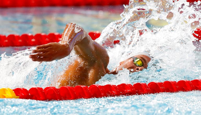 Paltrinieri in acqua!