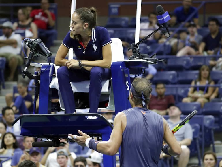 Nadal riceve un warning