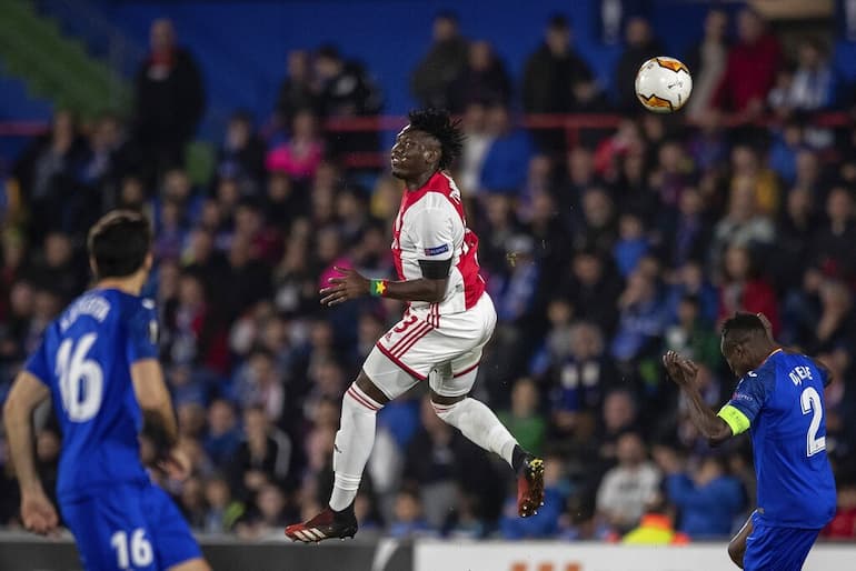 Lassina Traorè con l'Ajax!