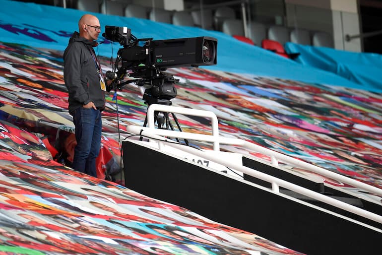 Le telecamere della Premier!