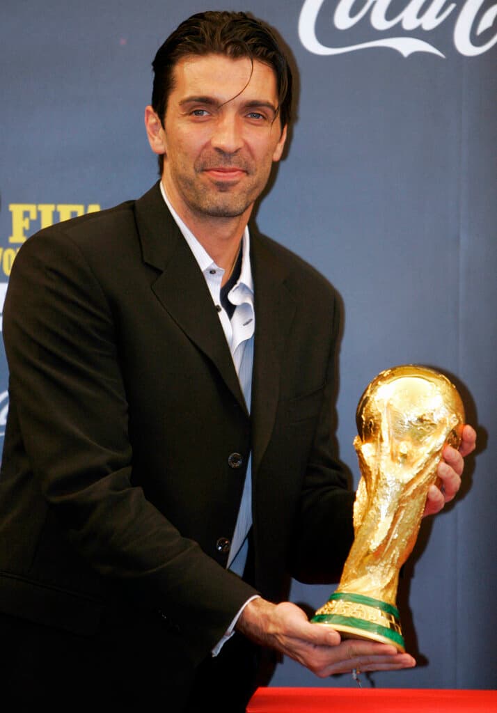 Buffon con la Coppa del Mondo!