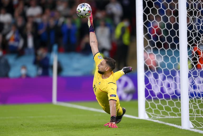 Donnarumma insuperabile ai rigori!