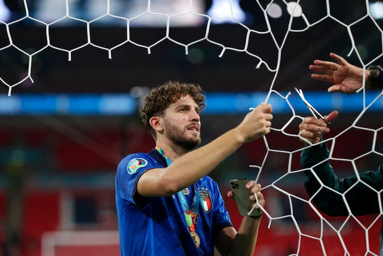 Locatelli taglia la rete di Wembley!