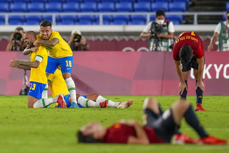 Emozioni contrastanti nella finale del calcio olimpico!