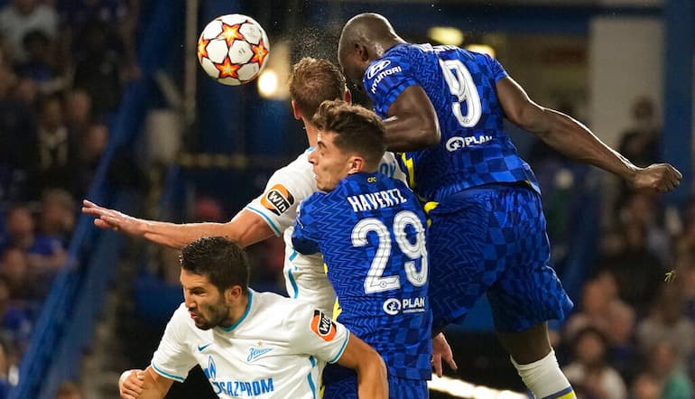 In gol di testa in Champions