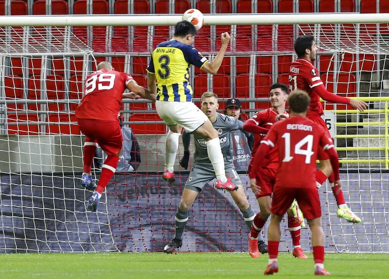 Kim con la specialità della casa