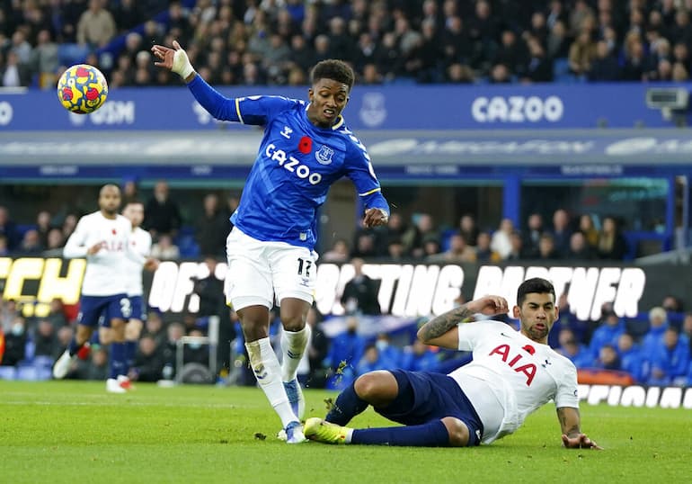 Romero contro l'Everton