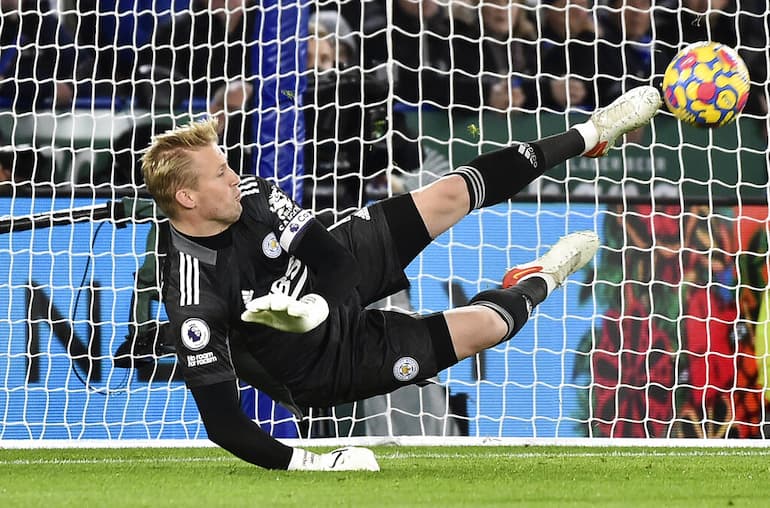 Una spettacolare parata di Kasper Schmeichel!