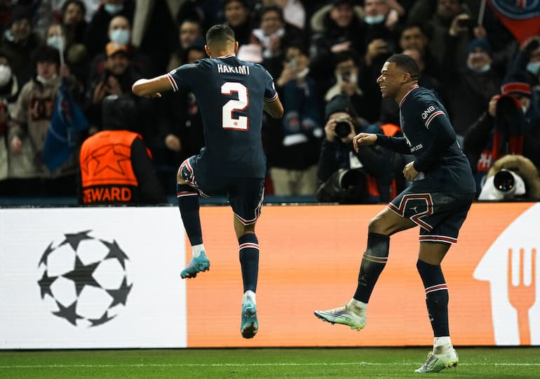 L'esultanza di Hakimi acconto a Mbappe