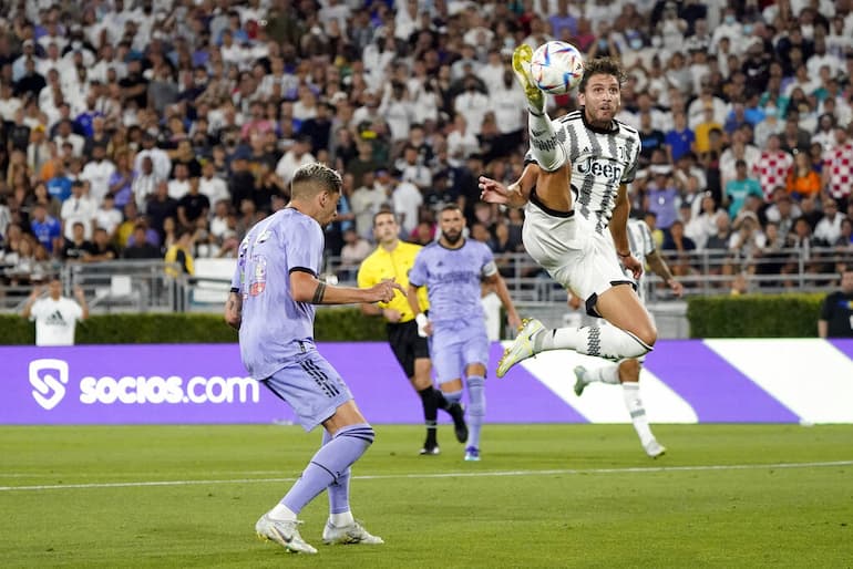 Lo stop volante di Locatelli!