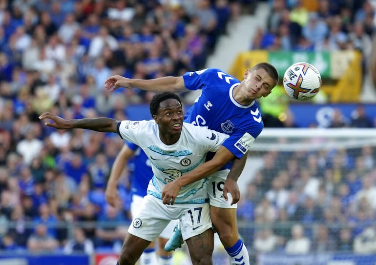 Sterling all'esordio in Premier con la nuova maglia!