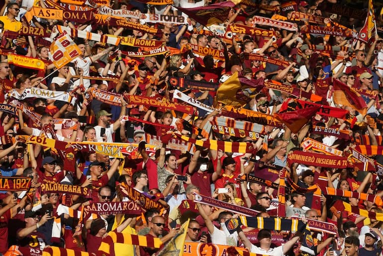 La curva Sud giallorossa!