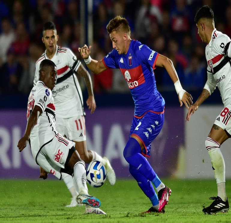 Mateo Retegui contro il San Paolo!