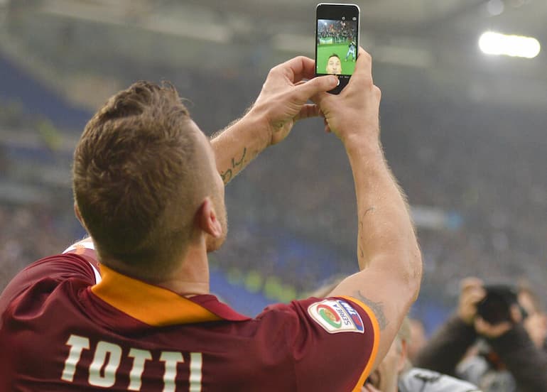 Il selfie del Capitano