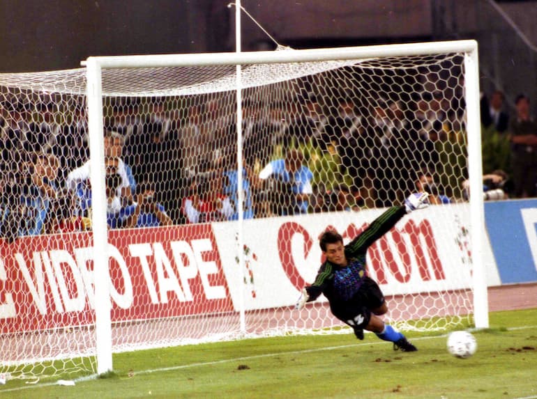 Il rigore decisivo nella finale dell'Olimpico