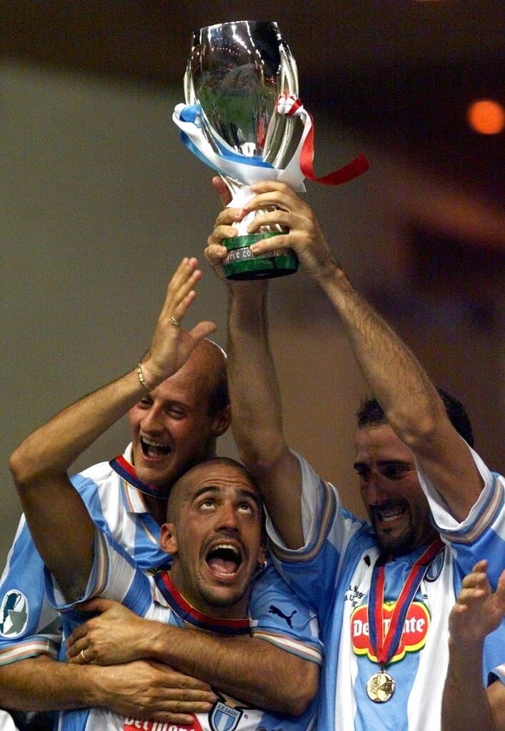 Veron con la Super Coppa europea!