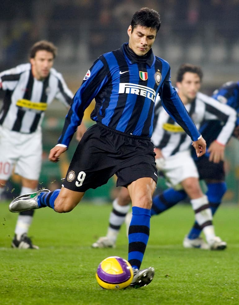 Cruz trasforma un calcio di rigore