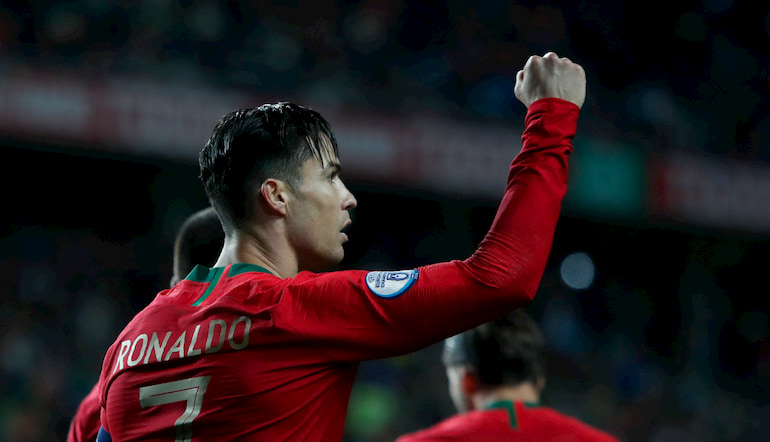 CR7 esulta con la maglia della sua nazionale!