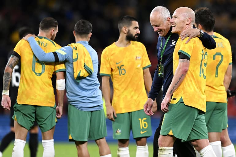 Graham Arnold con i suoi giocatori!