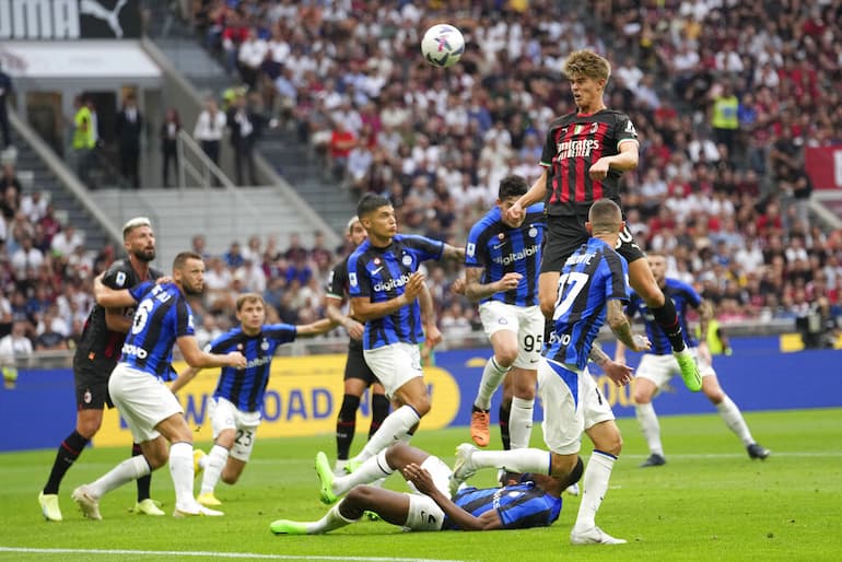 Un colpo di testa di CDA al derby!