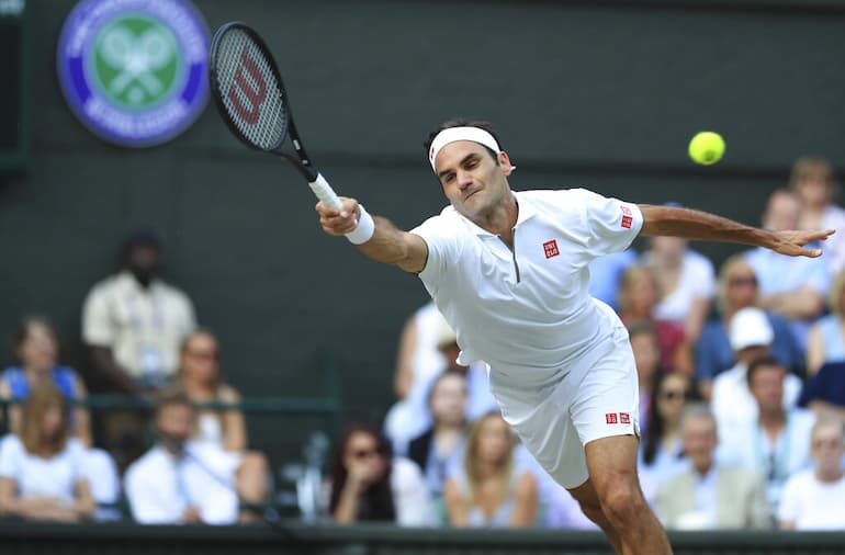 Federer con la divisa Uniclo