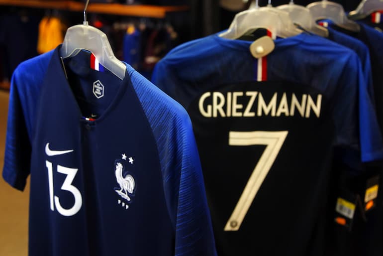 La maglia della Francia dopo il secondo successo iridato!