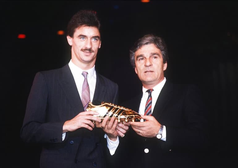 Ian Rush con la scarpa d'oro nel 1984!