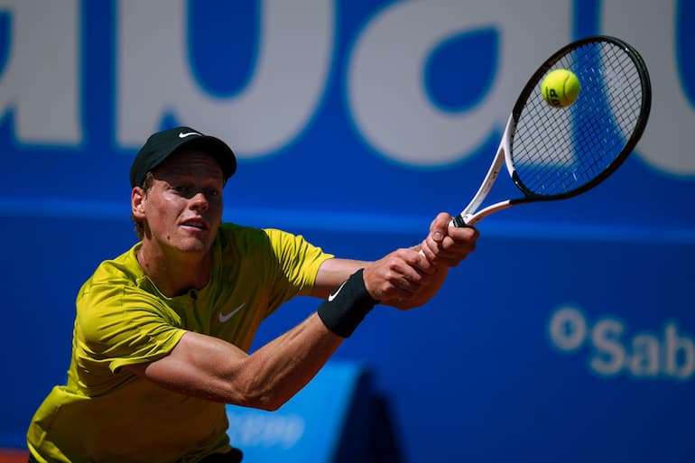 Il rovescio di Sinner