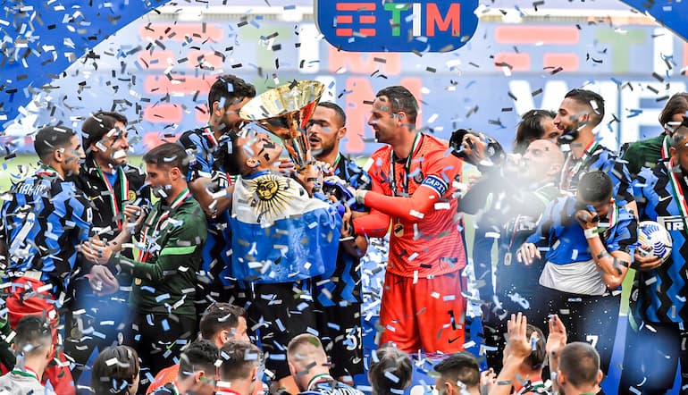 I festeggiamenti dell'Inter per il titolo!