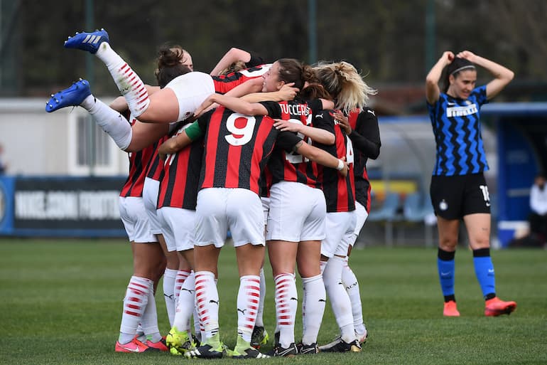 L'esultanza delle rossonere!