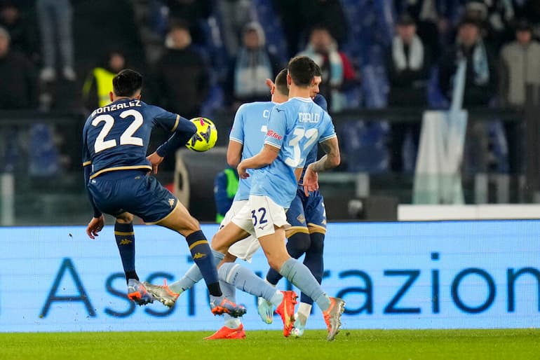L'abbraccio viola all'Olimpico