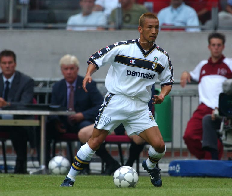 Nakata con la maglia del Parma