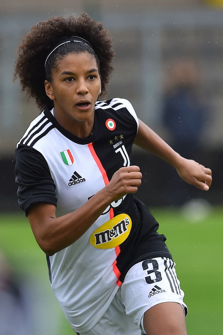 Sara Gama, Capitana della Juve e delle Azzurre!