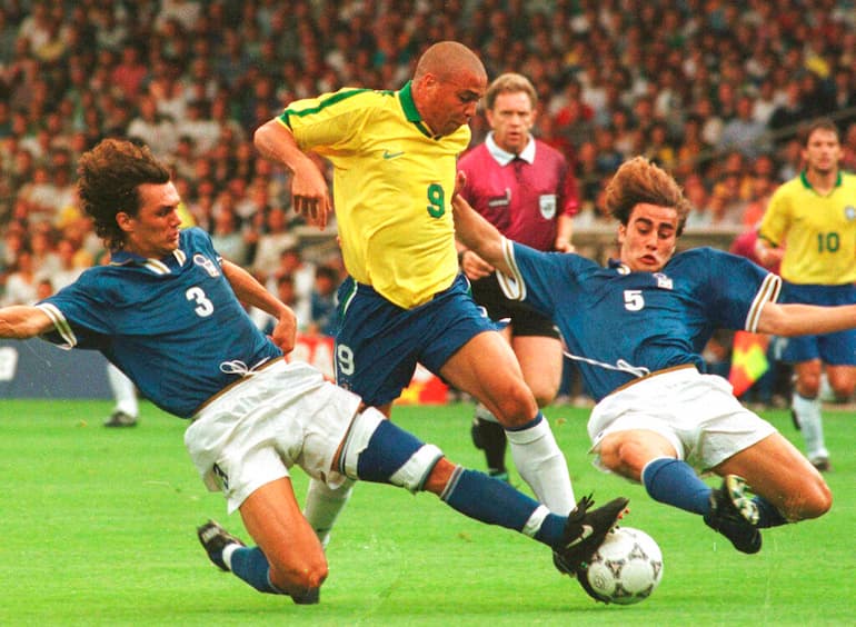 Un'immagine iconica di Ronaldo in campo