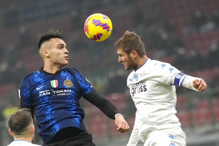 Romagnoli in contrasto aereo