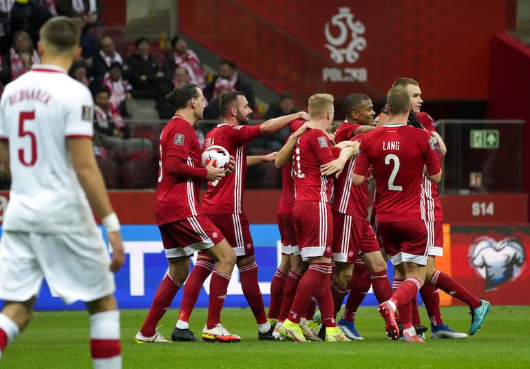 L'esultanza dei calciatori magiari!