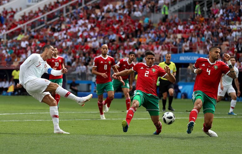Cristiano Ronaldo in azione con la maglia del Portogallo