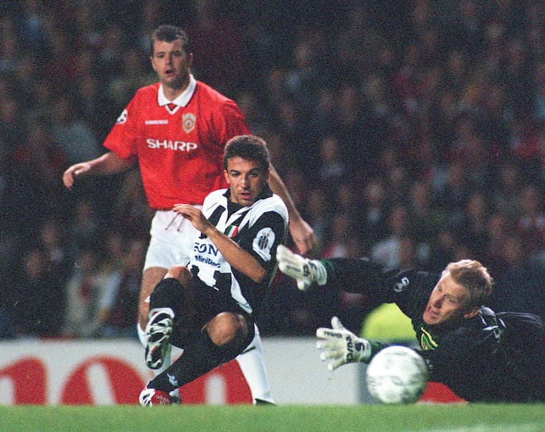 Del Piero in gol contro il Manchester United