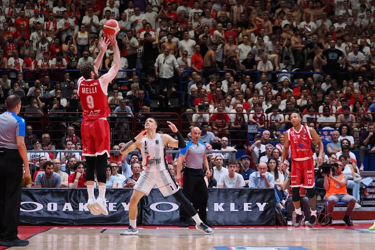 Un canestro di Melli in gara 4