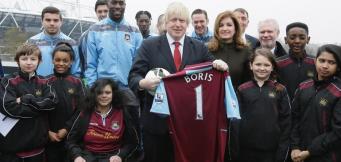 Boris Johnson allo Stadio Olimpico di Londra