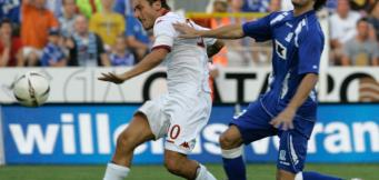 Uno dei gol di Totti al Gent!