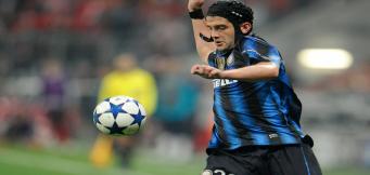 Chivu, in Champions con la maglia dell'Inter