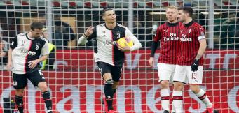 Cristiano Ronaldo esulta dopo aver trasformato il rigore del pari al Milan