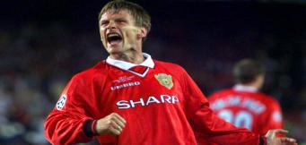 Teddy Sheringham, esiste un calciatore più... live?!