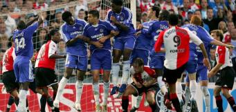 La specialità della casa: il calcio di punizione!