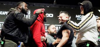 Fury a destra contro Wilder